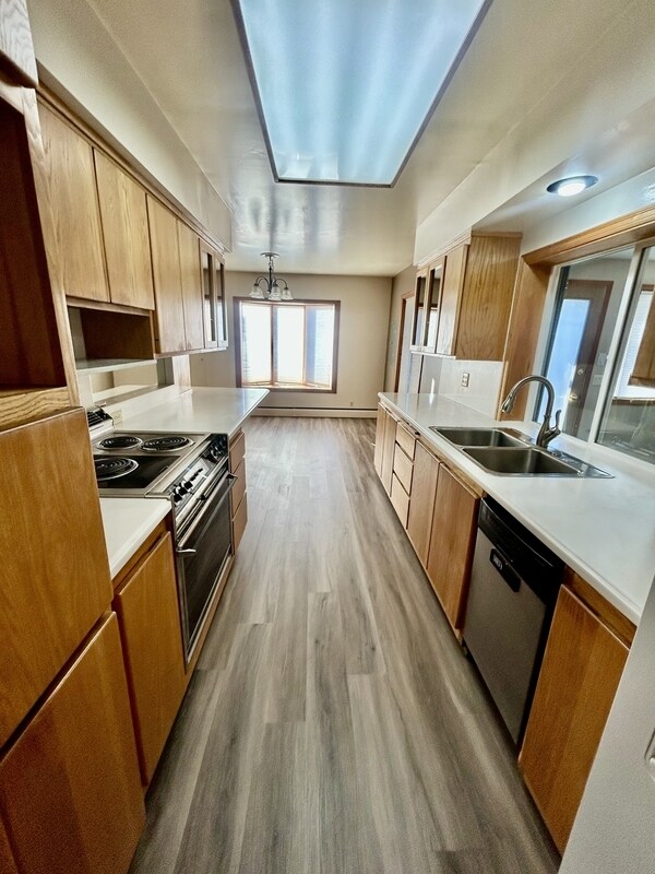 606 Mead Ave in Everson, WA - Building Photo - Building Photo