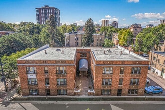 The Courtyard Apartments in Denver, CO - Building Photo - Building Photo