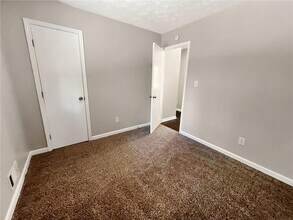 1423 Hatchcover Cir in Jonesboro, GA - Building Photo - Building Photo