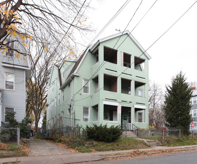 133 Enfield St in Hartford, CT - Building Photo - Building Photo