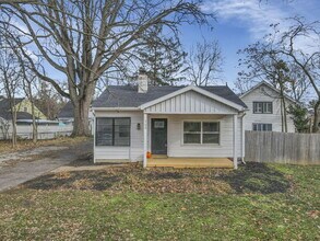 960 College Ave in Columbus, OH - Building Photo - Building Photo