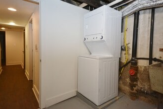 3385 Parkview Ave in Pittsburgh, PA - Building Photo - Building Photo