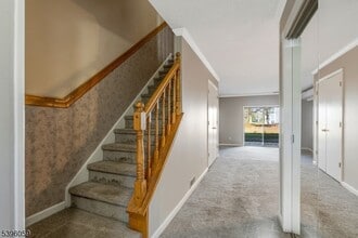 604 Brokaw Ct in Bridgewater, NJ - Building Photo - Building Photo