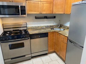 240 M St SW in Washington, DC - Building Photo