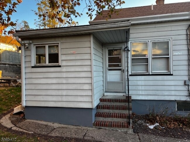 110 Rockland Ave in Woodland Park, NJ - Building Photo - Building Photo