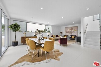 621 Kings Rd in West Hollywood, CA - Building Photo - Building Photo