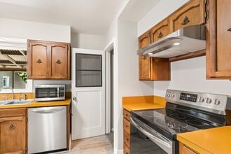 24 N Harrison St in Wenatchee, WA - Building Photo - Building Photo