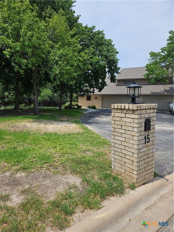 property at 3901 Chisholm Trail