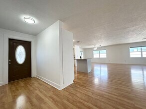 1560 Salmon St in Merritt Island, FL - Building Photo - Building Photo