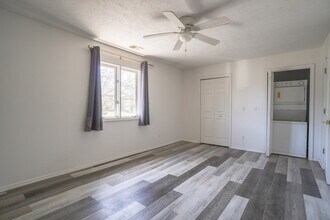 4 Fisher Creek Dr in Kimberling City, MO - Building Photo - Building Photo
