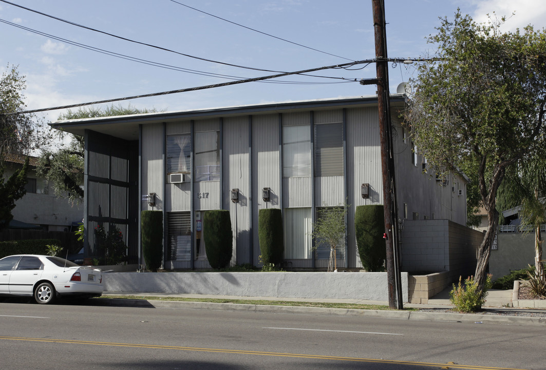 517 S Euclid St in La Habra, CA - Foto de edificio