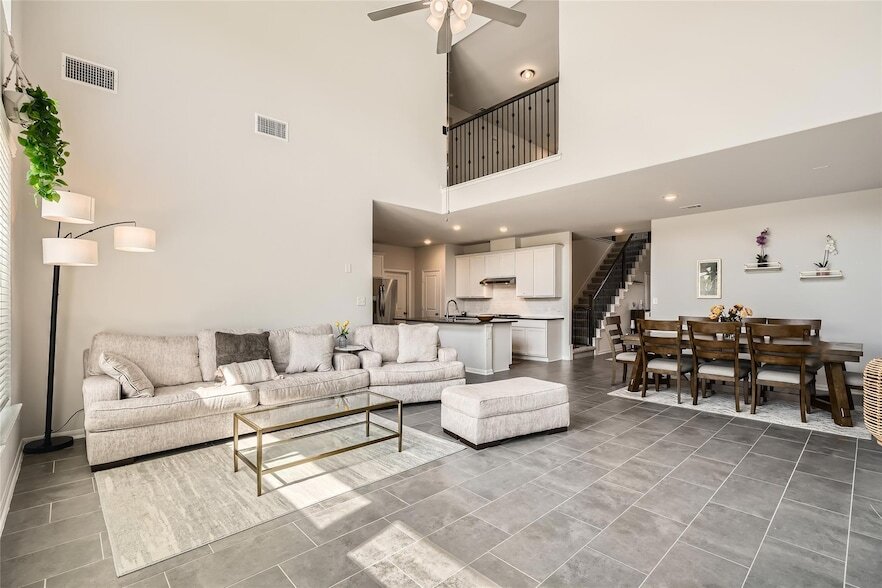 658 Cherrystone Loop in Buda, TX - Foto de edificio