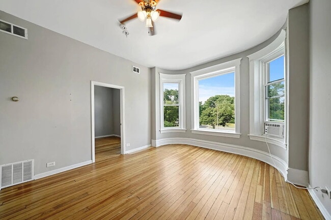 3129-3131 W Augusta Blvd in Chicago, IL - Building Photo - Building Photo