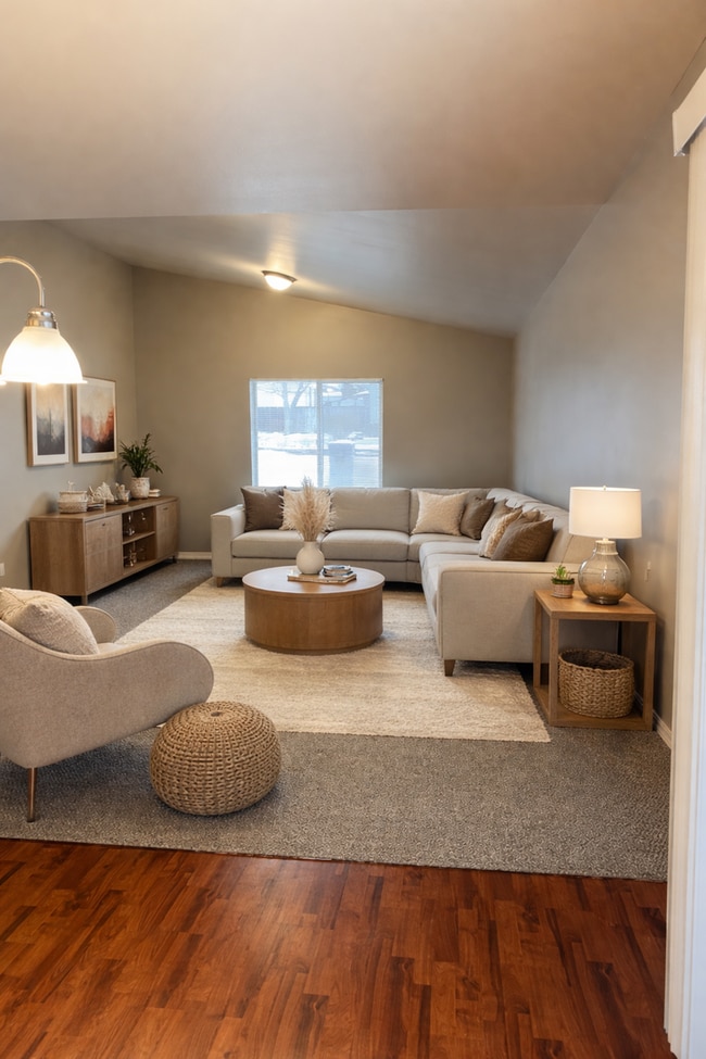 property at 309 N 10th St