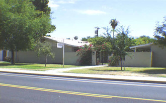 Osborn Manor Apartments in Phoenix, AZ - Building Photo