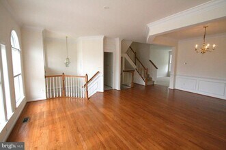 46164 Aisquith Terrace in Sterling, VA - Building Photo - Building Photo