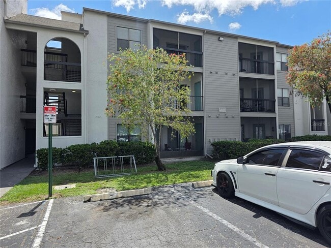 property at 2030 Cascades Blvd
