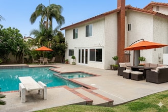 465 S Tracy Ln in Orange, CA - Foto de edificio - Building Photo