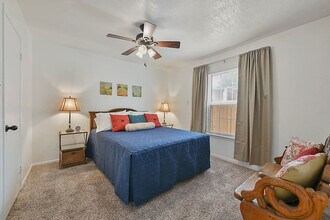 941 Navidad St in Bryan, TX - Building Photo - Building Photo