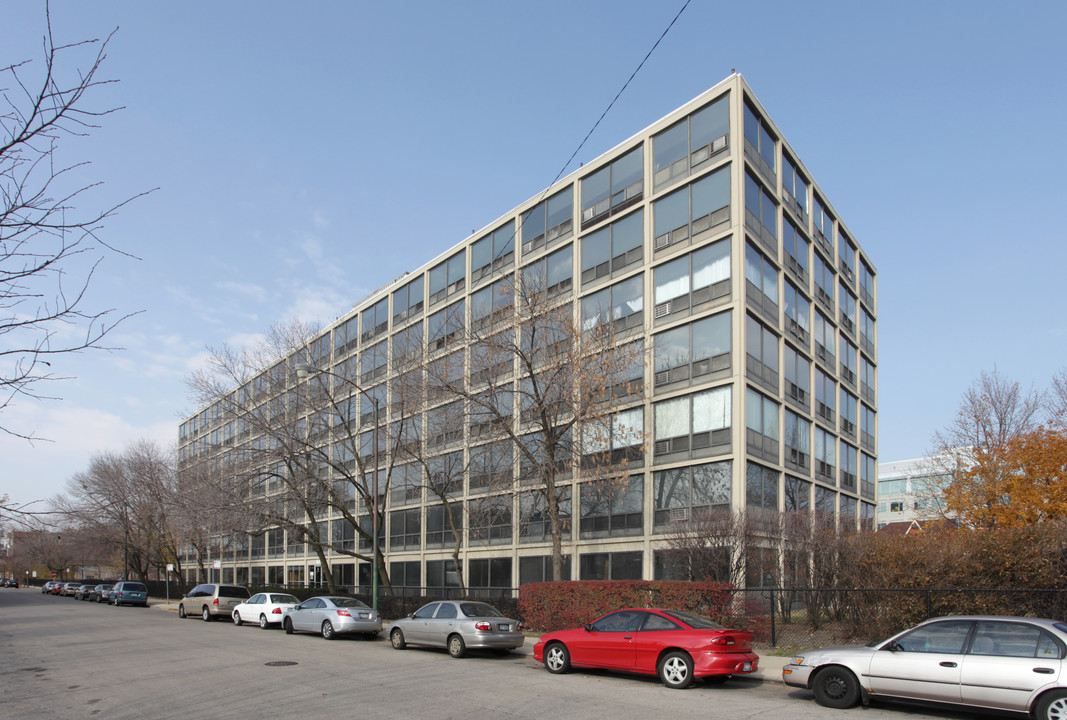 Med's Housing For Elderly in Chicago, IL - Building Photo