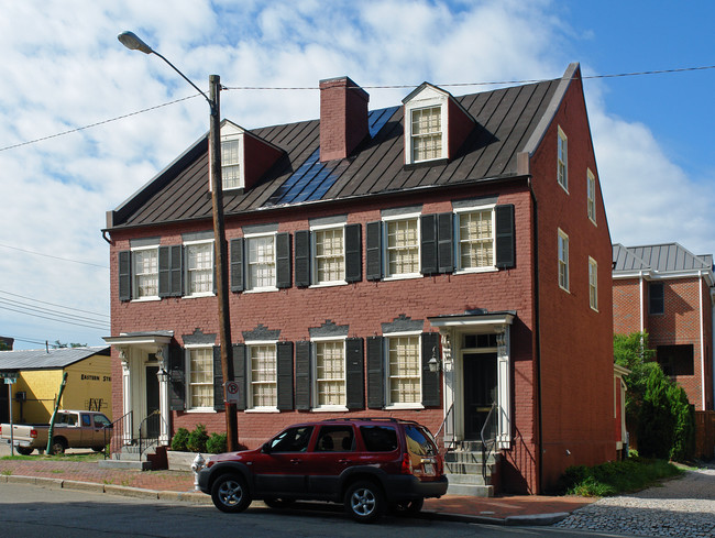 1813-1815 E Grace St in Richmond, VA - Building Photo - Building Photo