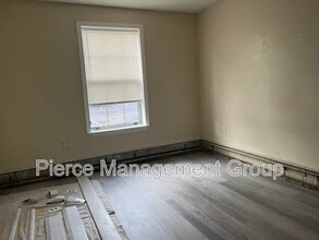 20 Wolf Rd in Lebanon, NH - Building Photo - Building Photo