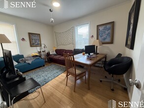 47 Dane St, Unit 1 in Somerville, MA - Building Photo - Building Photo
