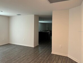 2082 S Chamberlain Blvd in North Port, FL - Building Photo - Building Photo