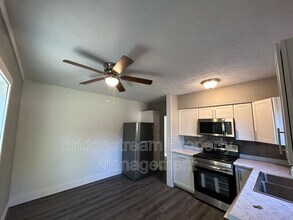 209 Julia Ave in Dayton, OH - Foto de edificio - Building Photo