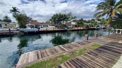 13000 Coronado Ln in North Miami, FL - Building Photo - Building Photo