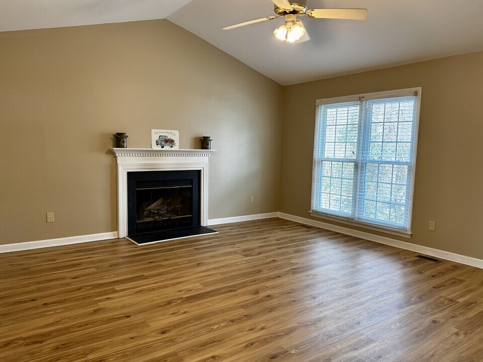 2012 Leadenhall Way in Raleigh, NC - Building Photo