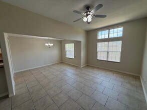 2720 Camelot Dr in Laredo, TX - Building Photo - Building Photo