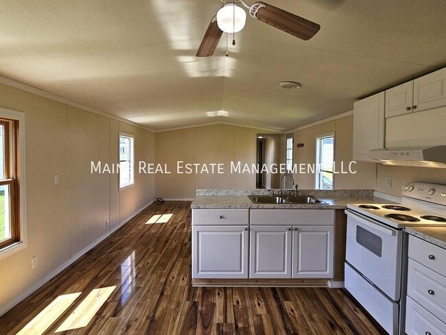 167 F St in Pittsfield, ME - Building Photo - Building Photo
