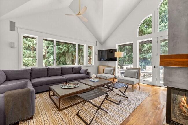 777 Castle Creek Dr in Aspen, CO - Foto de edificio - Building Photo