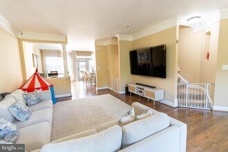 2607 River Basin Ln in Woodbridge, VA - Building Photo - Building Photo