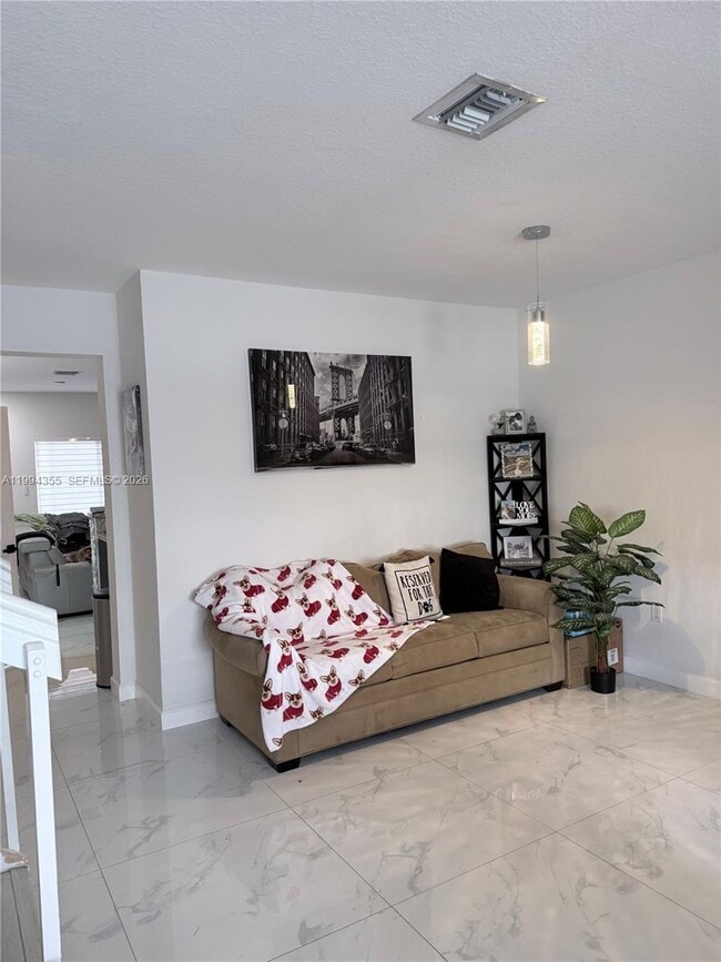 8470 SW 150th Ave in Miami, FL - Building Photo - Building Photo