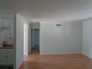 1131 Knollwood Dr in Thousand Oaks, CA - Building Photo - Building Photo