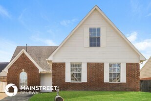 8254 Manhatten Dr, Unit 1 in Southaven, MS - Building Photo