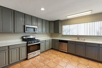 Alpine Village in Alpine, CA - Building Photo - Building Photo