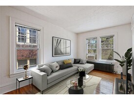 1913 Emerson Ave S in Minneapolis, MN - Building Photo