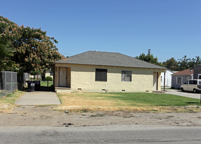 1319 Canal St in Modesto, CA - Building Photo - Building Photo