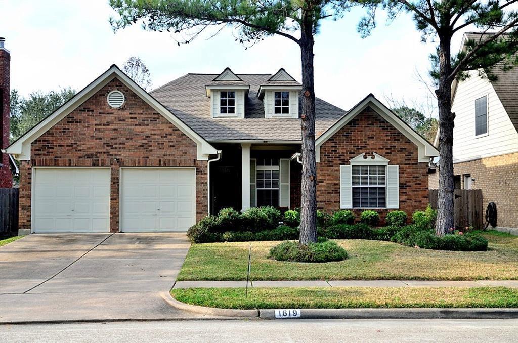 1619 Dogwood Brook Trail in Houston, TX - Building Photo