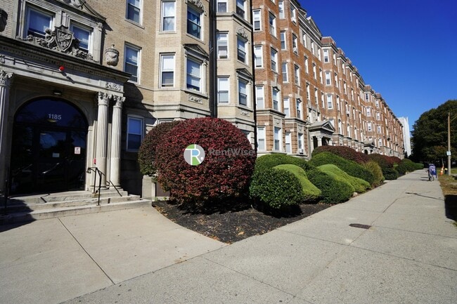 1185 Boylston St in Boston, MA - Building Photo - Building Photo