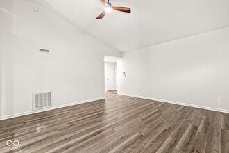 1660 Orchestra Way in Indianapolis, IN - Building Photo - Building Photo