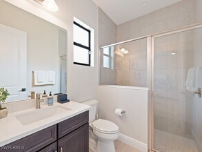 837 99th Ave N in Naples, FL - Building Photo - Building Photo