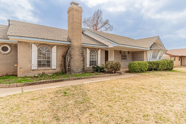 1044 SW 98th St in Oklahoma City, OK - Building Photo - Building Photo