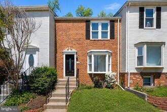 108 Middle Point Ct in Gaithersburg, MD - Foto de edificio - Building Photo