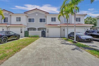 2708 NE 30th Pl in Fort Lauderdale, FL - Building Photo - Building Photo