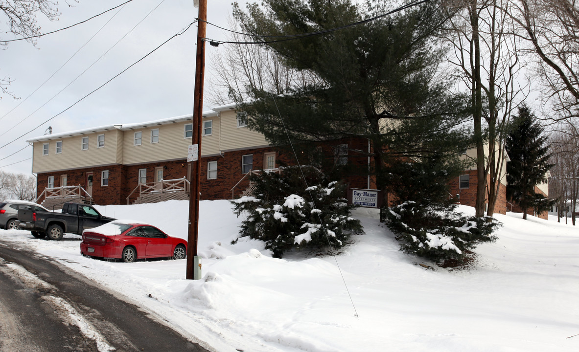 T & L Apartments in Bradley, WV - Building Photo