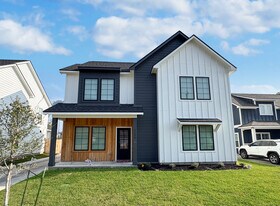 112 Richards St in College Station, TX - Building Photo